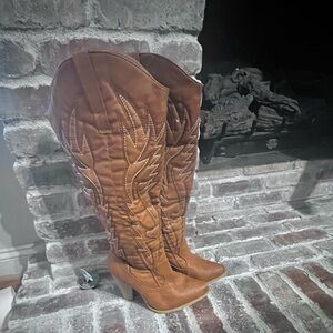 High heel cowboy boots